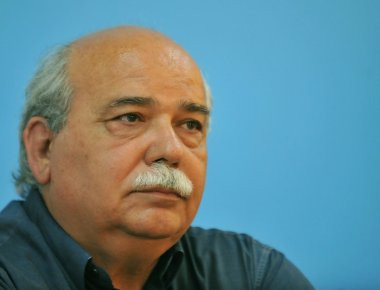 Ν. Βούτσης: «Δεν μένουμε απαθείς απέναντι σε αυτούς που επιχειρούν να απλώσουν χέρι στη νομοθετική εξουσία»